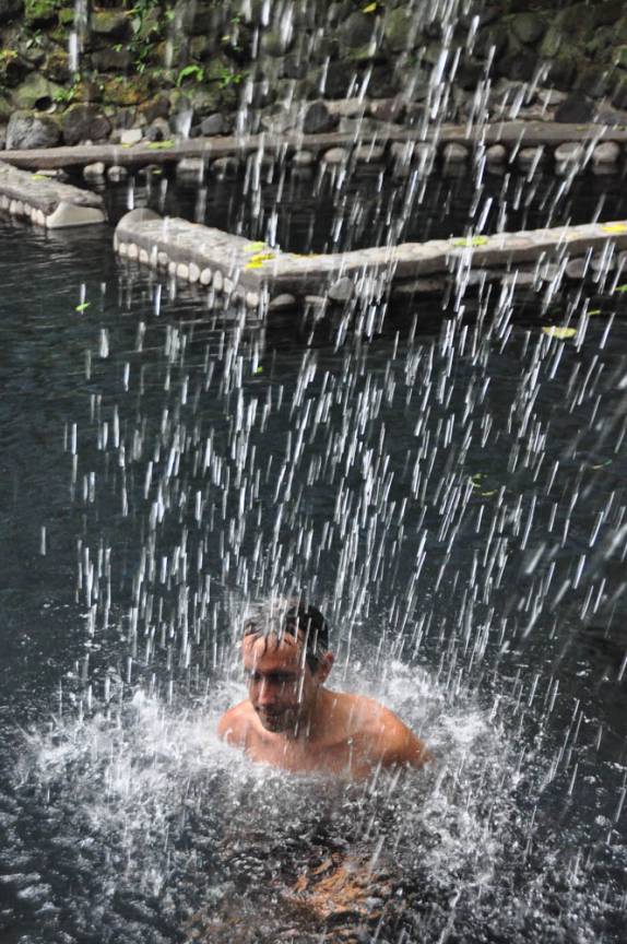 Delicioso banho de águas termais perto de La Fortuna, região do lago Arenal, na Costa Rica